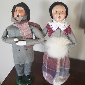 Byers' Choice Carolers